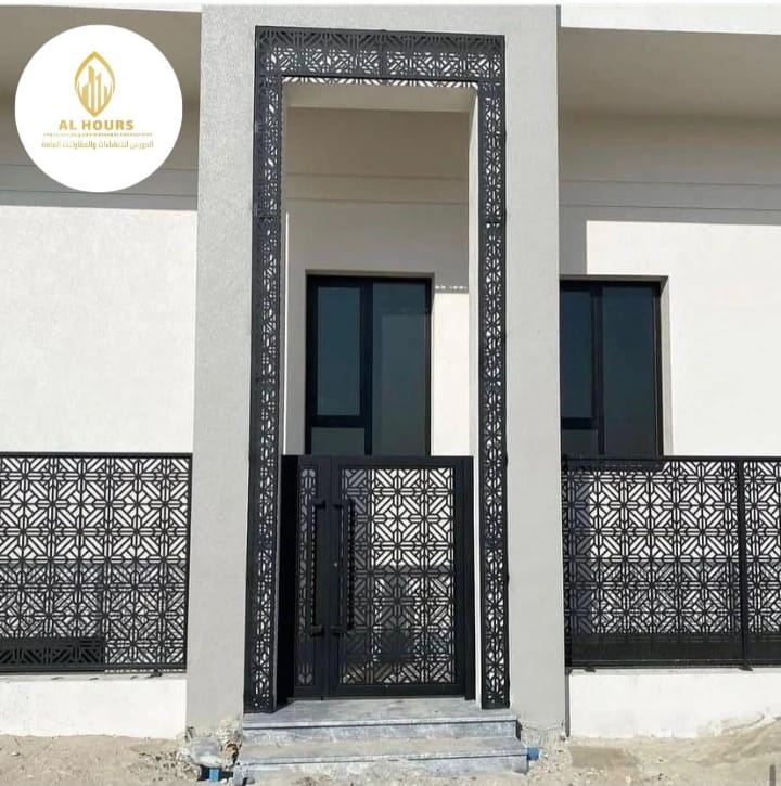باب ليزر مع قوس